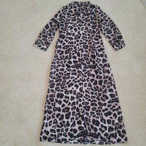 NWOT Boutique Leopard Print Button Down W/Pocets! Maxi Dress Size Medium